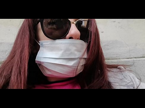 ❤️ نیکولتا از همسایهاش انتقام میگیرد و در گاراژش ادرار میکند (قرنطینه ایتالیایی ویژه Covid19) ️ پورنو در ما